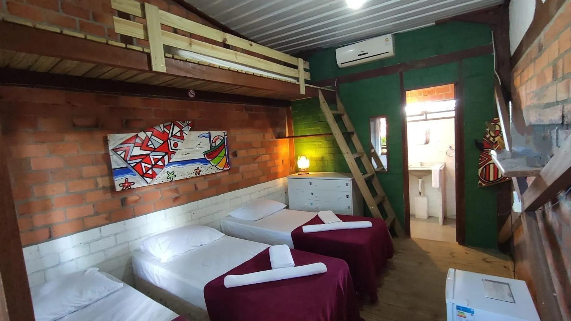** Pensión Hotel Caza Floripa Florianópolis Brasil