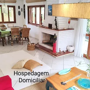 Privatunterkunft Maison De La 300m Da